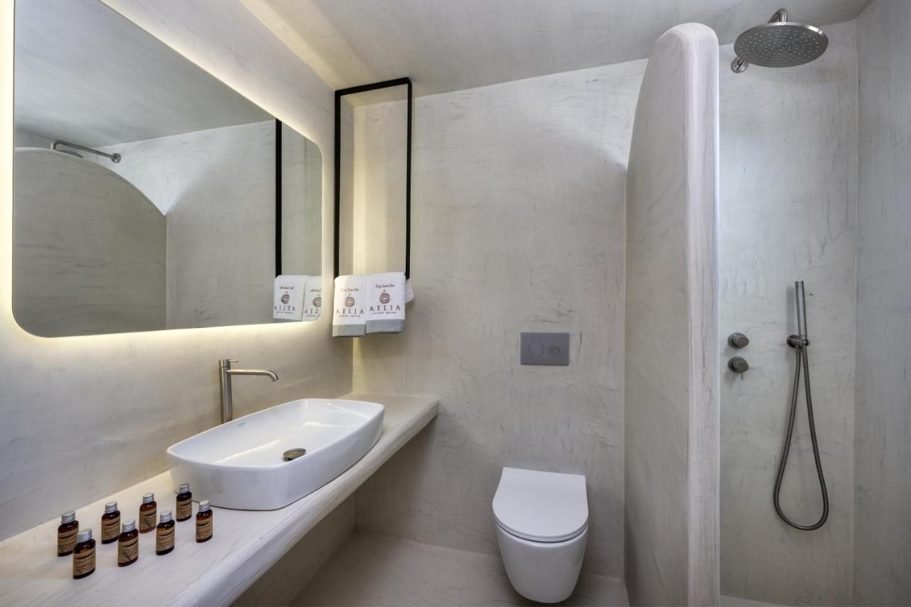 Aelia Luxury Suites Karterados  Exterior photo Bathroom