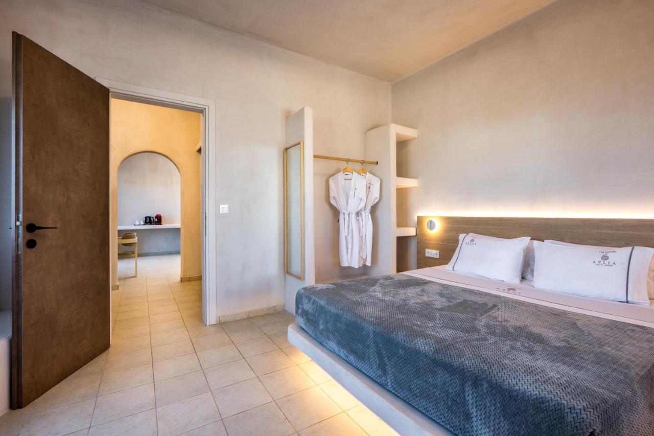 Aelia Luxury Suites Karterados  Exterior photo Deluxe room