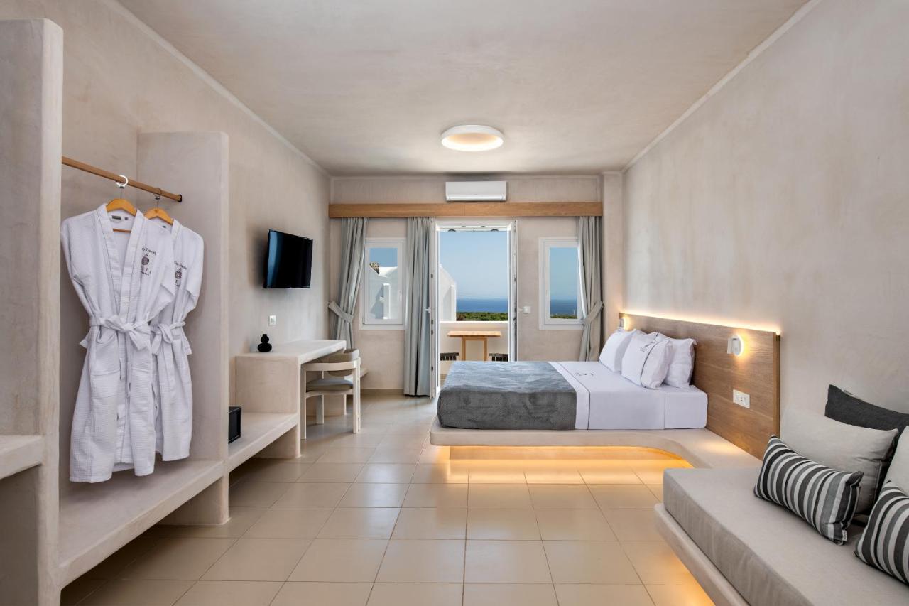 Aelia Luxury Suites Karterados  Exterior photo A room at the hotel