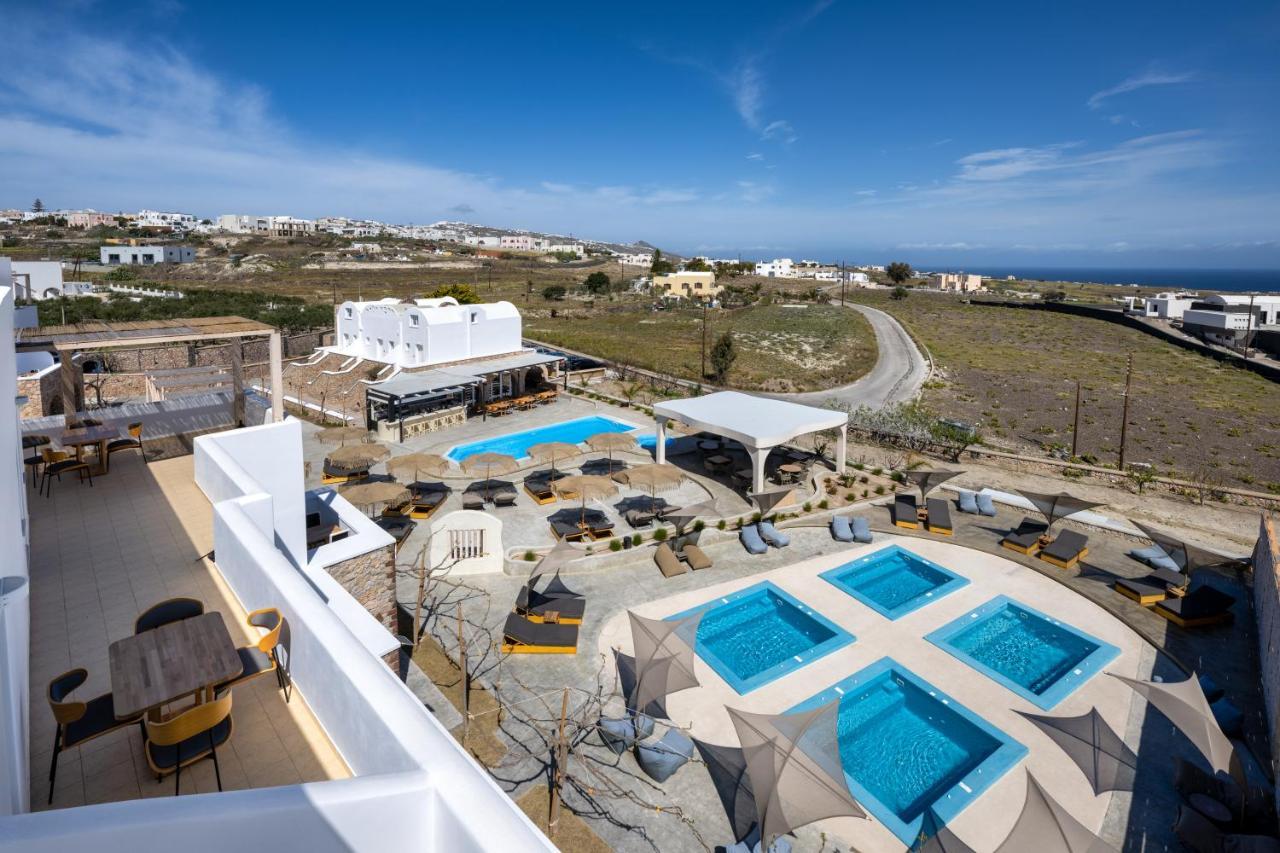 Aelia Luxury Suites Karterados  Exterior photo The hotel's swimming pool